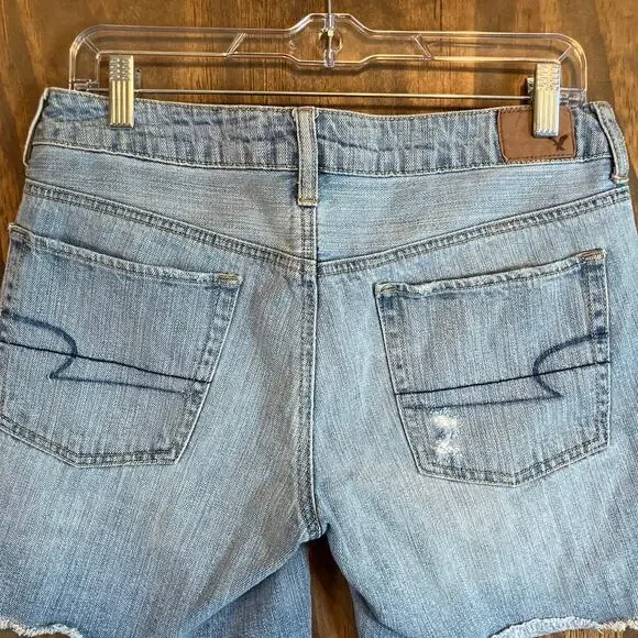 American Eagle Womens Shorts Blue Denim Boy Mini Raw Hem Distressed Light Wash 6 - Picture 8 of 9